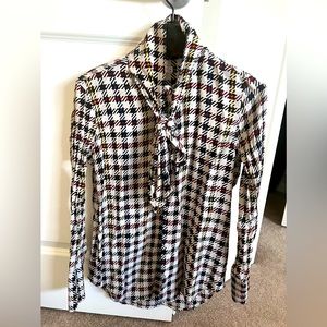 Equipment Silk shirt size small